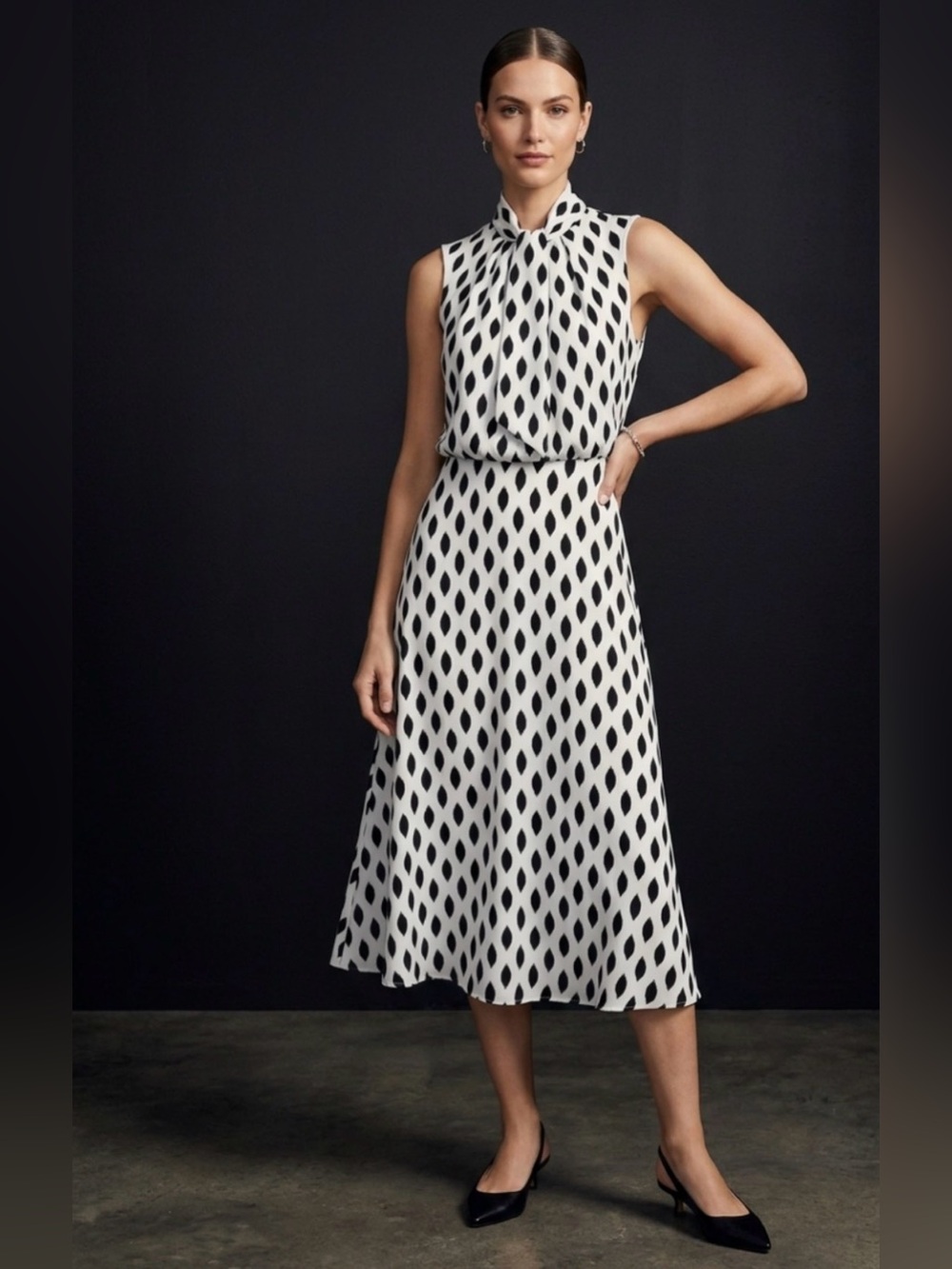 Ann Taylor Black & White Tie-Neck Halterneck Sleeveless Dress Sz 6 Quiet Luxury
